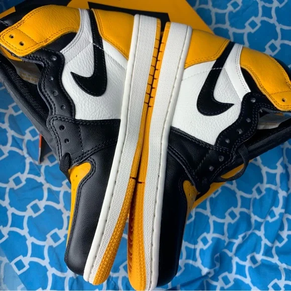 Nike Air Jordan 1 high Men’s size 7 Yellow toe retro og black taxi rare sneakers - Picture 8 of 8